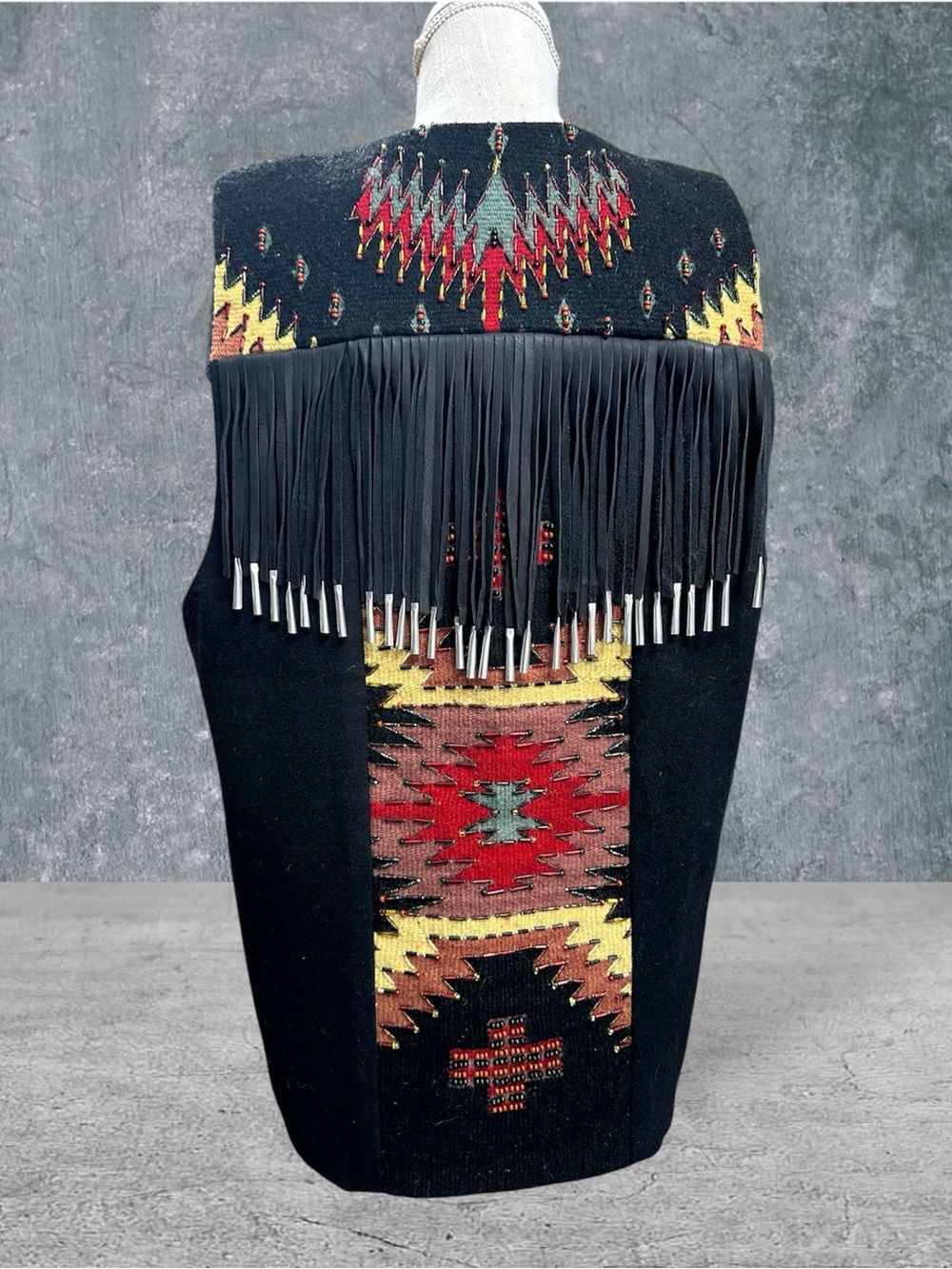 Gorgeous vtg Krista Koeppe designer wool beaded vest w fringe collectible
Rare - Picture 7 of 16